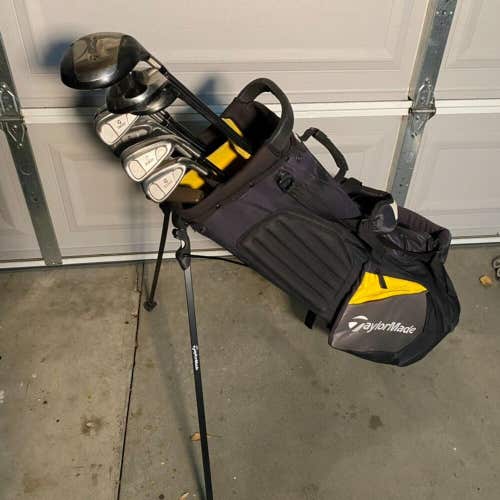 TaylorMade 320 Golf Club Complete Set With Stand Bag (See Description)