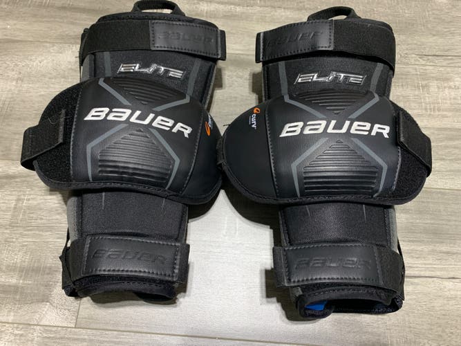 LIKE NEW Used Bauer Bauer Elite Senior Knee Pads