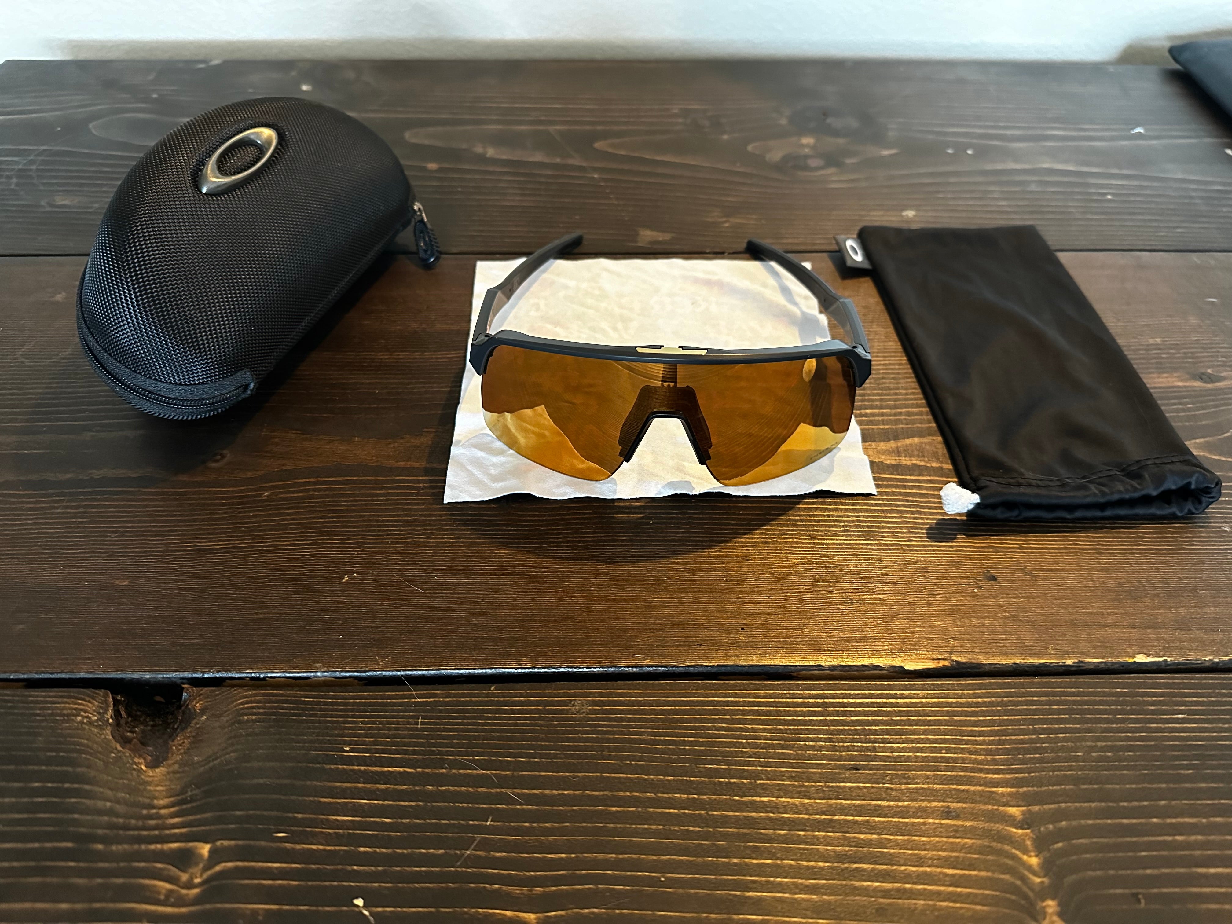 Oakley Sutro Lite, Prizm 24K Lenses, Matt Carbon Frame 