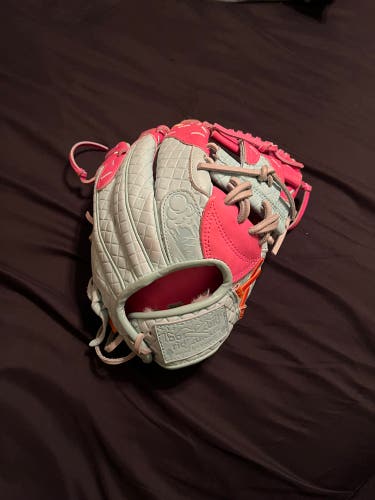 Aria MIAMI ICE CREAM Infield 11.75" Baseball Glove