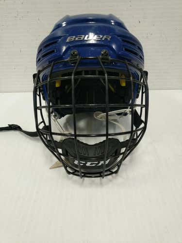 Used Bauer Re-akt Md Hockey Helmets