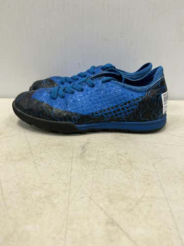 Used Junior 04.5 Indoor Soccer Turf Shoes