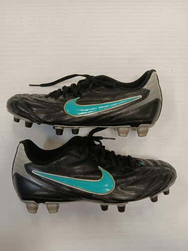Used Nike Senior 8 Cleat Soccer Outdoor Cleats