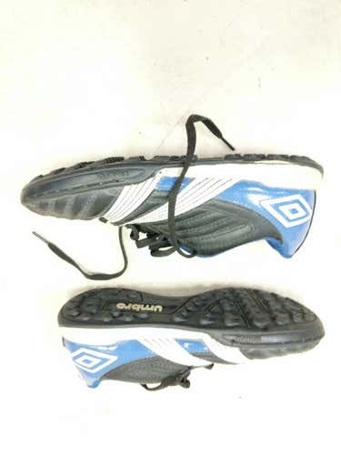 Used Umbro Junior 03.5 Indoor Soccer Indoor Shoes