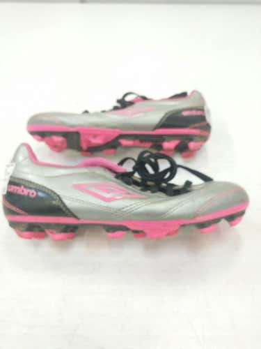 Used Umbro Womans Senior 8.5 Cleat Soccer Outdoor Cleats