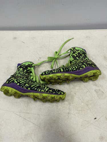 Used Under Armour Junior 02.5 Football Cleats