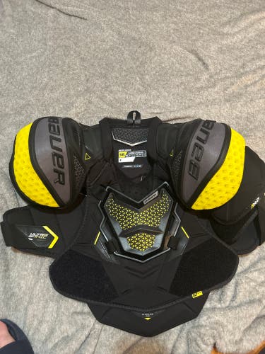 New Large Bauer  Ultra Sonic Shoulder Pads
