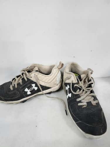 Used Under Armour Lead Off Senior 5 Baseball And Softball Cleats