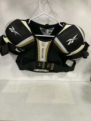 Used Reebok Crosby 87 Md Hockey Shoulder Pads