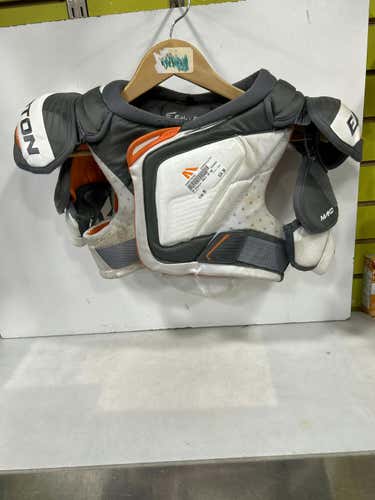 Used Easton Mako Md Hockey Shoulder Pads