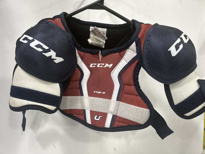 Used Ccm U+ Yt8-3 Md Hockey Shoulder Pads