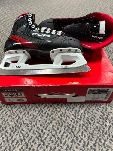 CCM EFLEX 6.5 Size 5 regular width goal skates