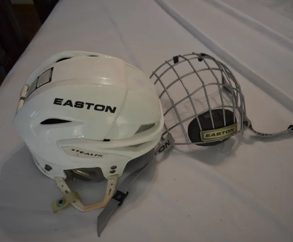 Easton Stealth S13 Hockey Helmet w/Cage, Easton GX145 Flex Grip Leather Palm Hockey Gloves