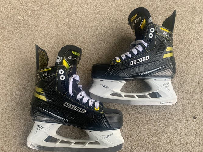 Used Junior Bauer Supreme Elite Hockey Skates Regular Width Size 3.5