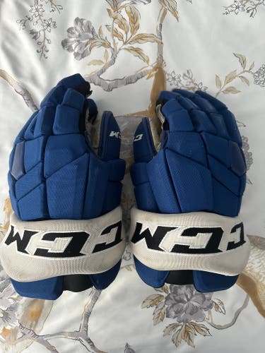 Used CCM 14" PRO STOCK HGTK Gloves
