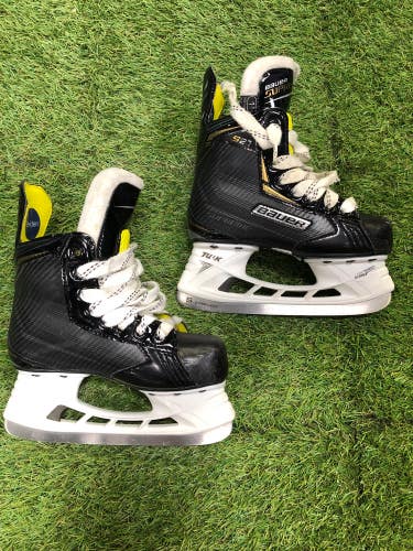 Used Bauer Supreme S27 Hockey Skates Regular Width Size 1.0 - Junior