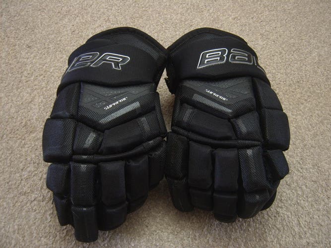 Hockey Gloves-Excellent Condition Bauer Supreme Ultrasonic Hockey Gloves sz 14"