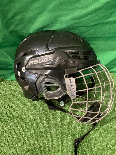 Black Used Small Bauer Re-Akt 95 Helmet