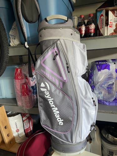 2022 taylormade cart bag