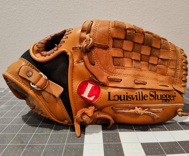 Louisville Slugger HBG25F Brett Butler Signature Series 12.5" RHT Baseball Glove