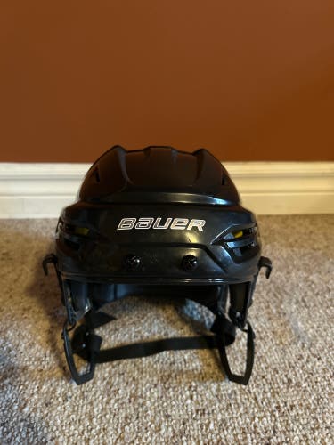 Brand New Bauer Re-Akt 95 Helmet (Never Worn)