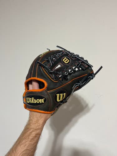Wilson a2000 1788A 11.25 baseball glove