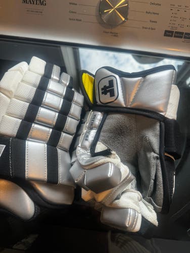 ‘reverse’ Style   Warrior 14"  N Franchise Gloves