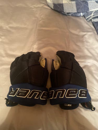 Used  Bauer 15" Gloves