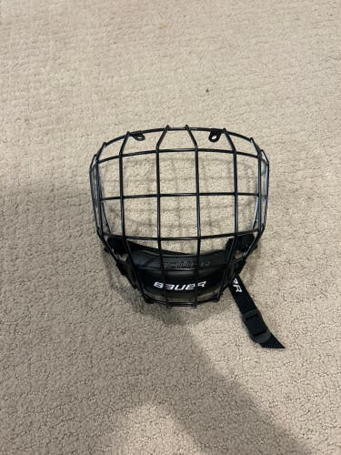 Used  Bauer Full Cage Profile II Facemask