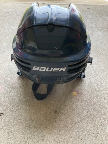 Used Medium Bauer BHH4500 Helmet