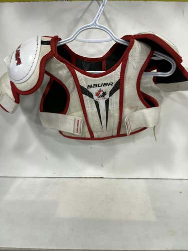 Used Bauer Canada Md Hockey Shoulder Pads