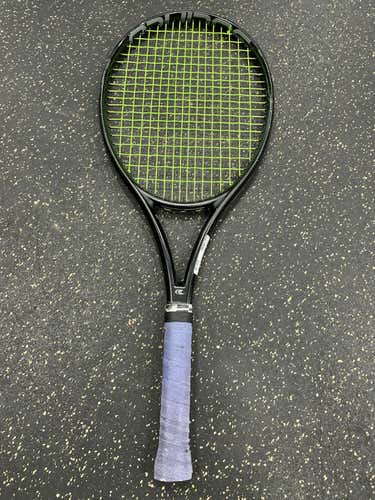Used Solinco Blackout 285 Unknown Tennis Racquets