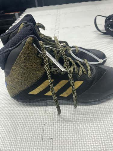 Used Adidas Senior 7.5 Wrestling Shoes