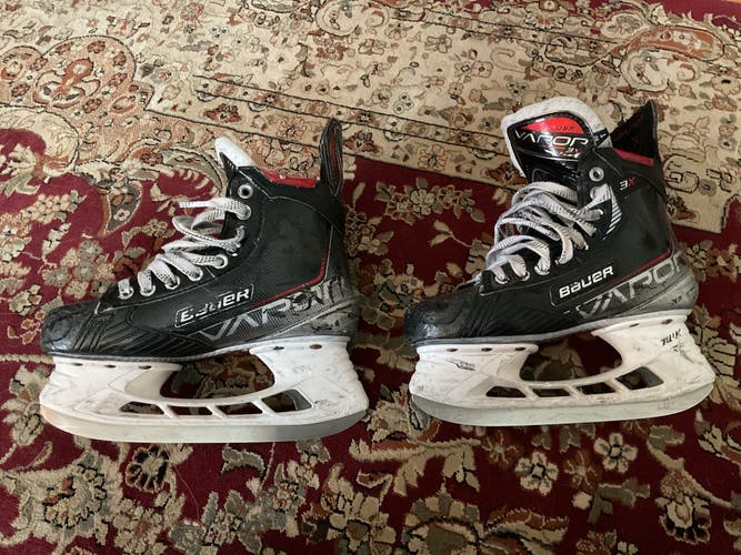Used Bauer Vapor 3X Hockey Skates Size 4, Fit 1