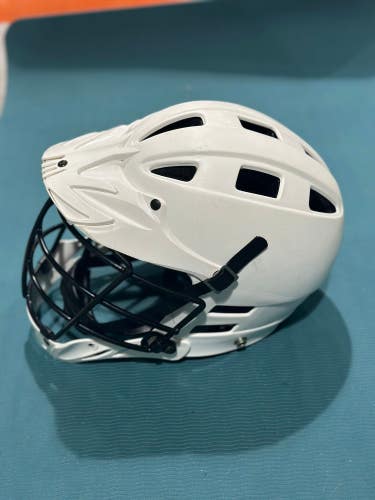 White Used Adult Cascade Sch2 Helmet