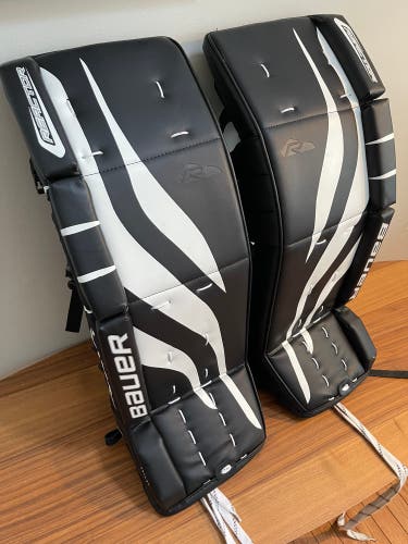 New Bauer Reactor 1000 Goalie Leg Pads