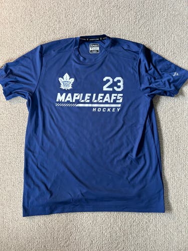 Team Issue Toronto Maple Leafs Matthew Knies 23 Performance Tee (Sz. XL)