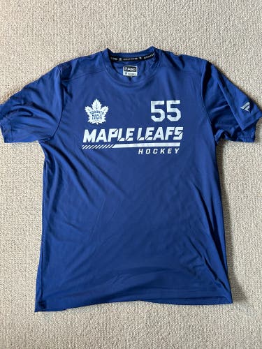 Team Issue Toronto Maple Leafs Mark Giordano 55 Performance Tee (Sz. L)