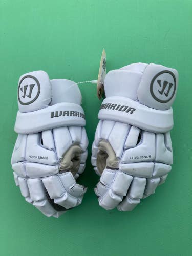 White Used Warrior Burn Lacrosse Gloves Medium