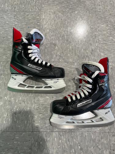Used Junior Bauer Vapor X2.5 Hockey Skates Regular Width Size 3