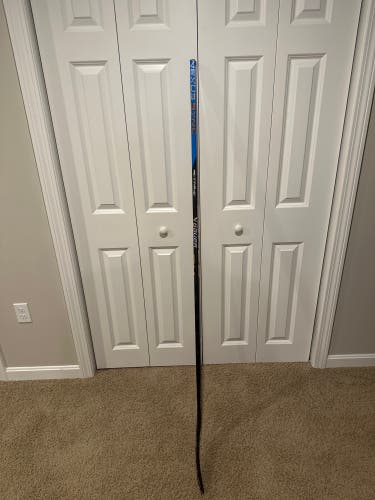 Used Senior Bauer Right Handed P88  Nexus Sync Hockey Stick