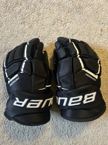 Used  Bauer 14"  Supreme 3S Pro Gloves