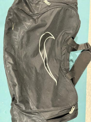Black Used Adult Unisex Nike Backpacks & Bags Duffle Bag