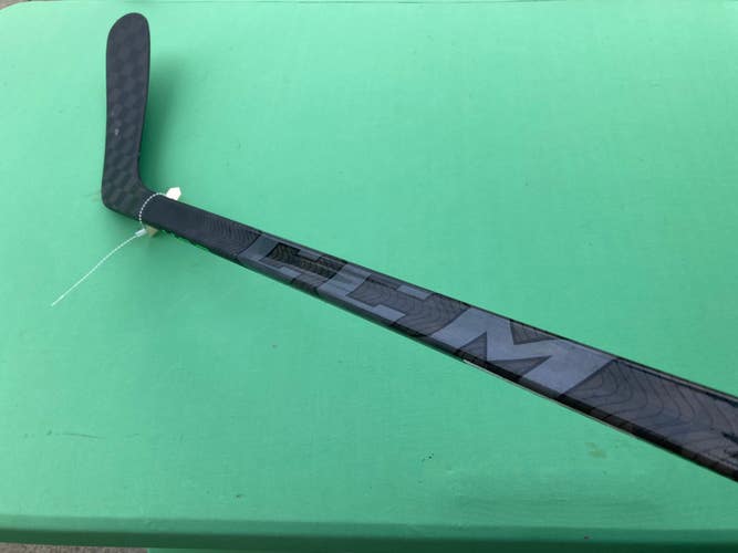 Used Intermediate CCM RibCor Trigger 6 Pro Hockey Stick Right Handed P29