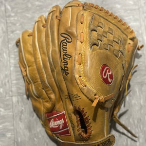 Brown Used Adult Rawlings Right Hand Throw Outfield Softball Glove 14"