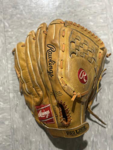 Brown Used Adult Rawlings Right Hand Throw Outfield Softball Glove 14"
