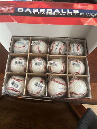 New Rawlings 12 Pack (1 Dozen) Baseballs
