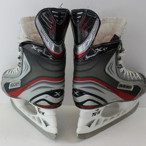 Used Junior Bauer Vapor X4.0 Hockey Skates Size 3.5 Skate (5 US Shoe Size)