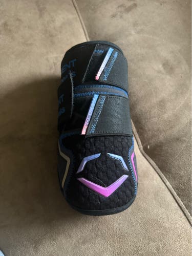 Evoshield elbow guard the moment