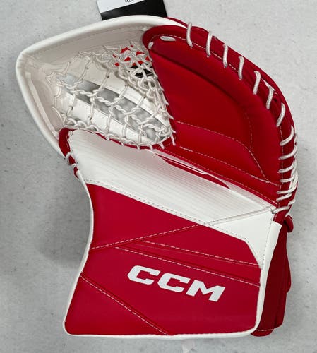 NEW CCM Axis 2.5 Junior Catch Glove, Regular Hand, Detroit Colorway